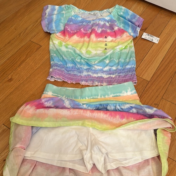 NWT Children’s Place 2 pieces Top and Skort - Picture 3 of 5